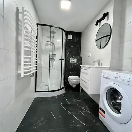 Limanowskiego 1 * Krakau